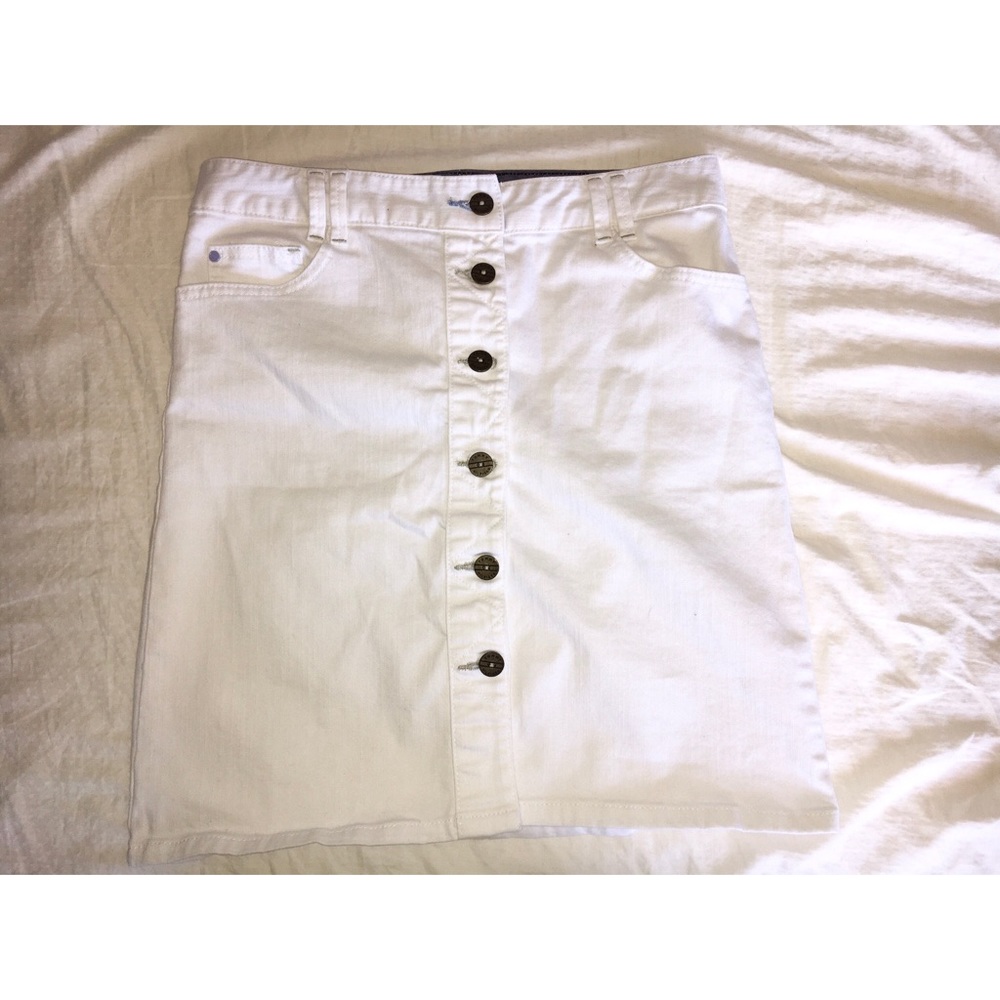 Tommy Hilfiger Skirt with Buttons Re-Posh